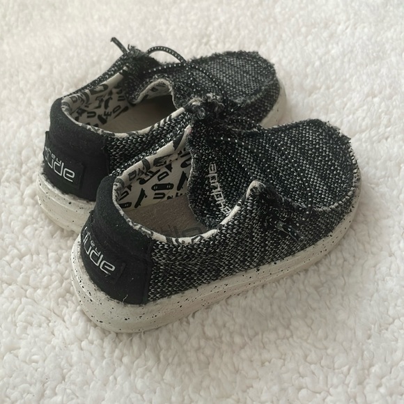 Shoes Black Toddler Hey Dudes Size 7 In Kids Poshmark